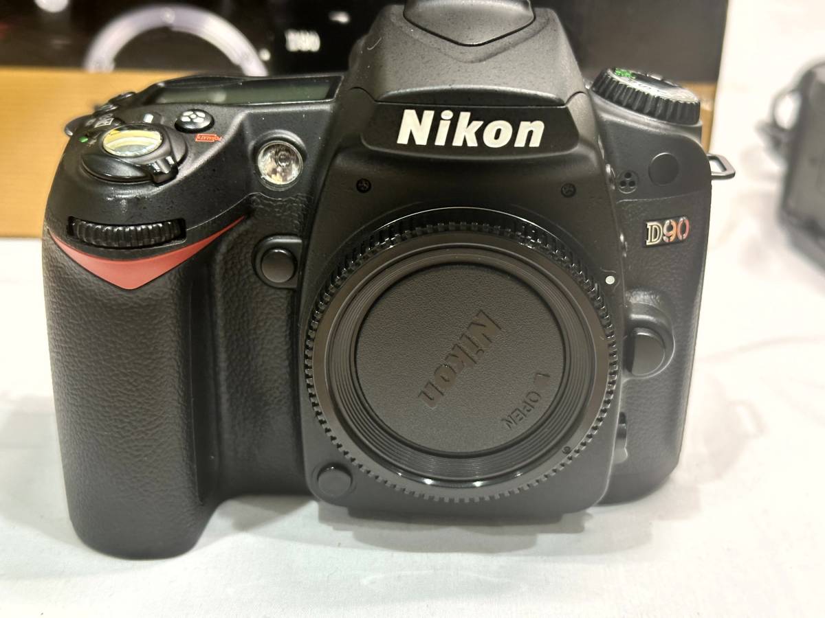 2437] 美品中古レンズ取付時の動作未確認Nikon デジタル一眼レフカメラ