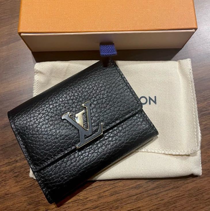 ルイヴィトン ポルトフォイユ カプシーヌ xs LOUIS VUITTON 財布