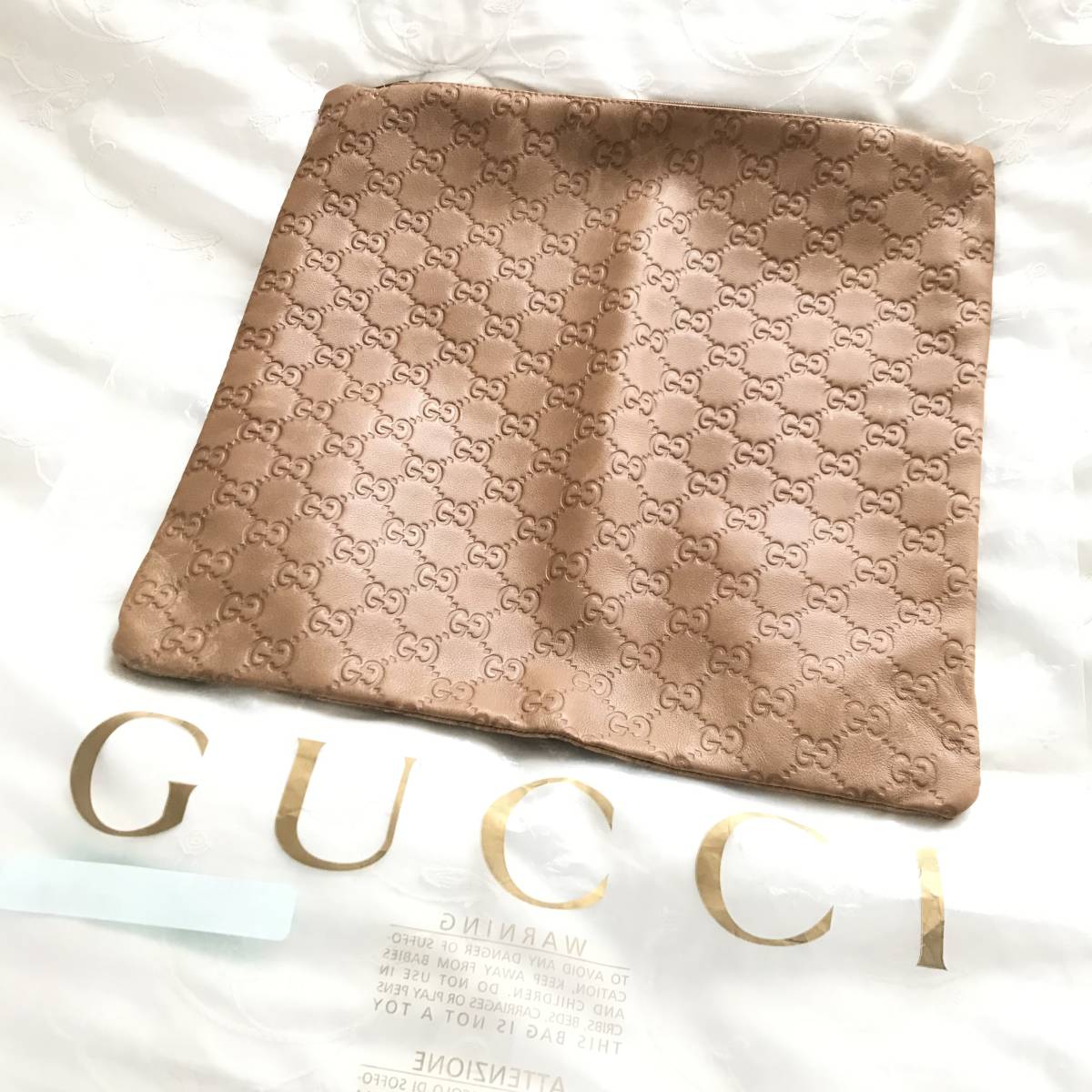 ☆ GUCCI グッチ クッション オールレザー GG モノグラム 280627