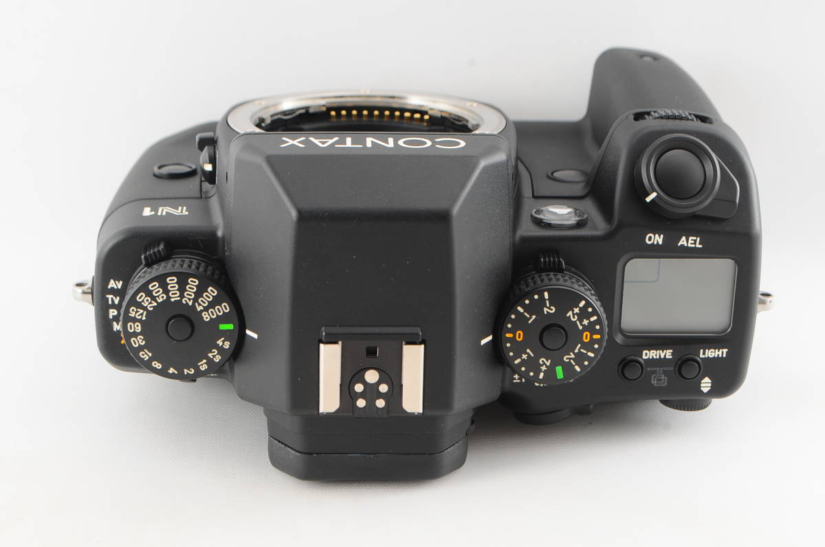 コンタック　カメラ　レンズ　ストラップ付属カメラ