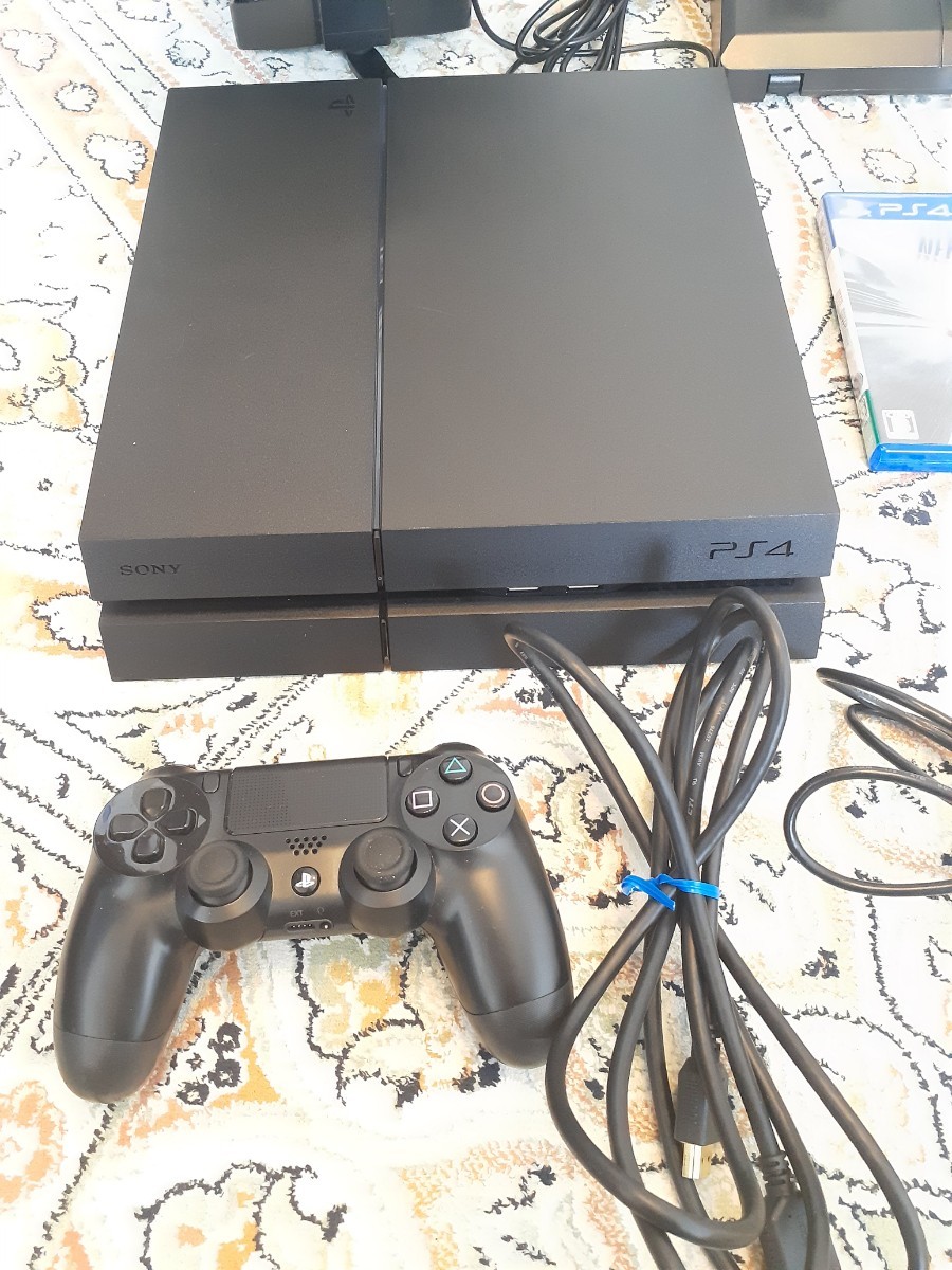 豪華セット PS4 cuh-1200B 1TB【SONYライセンス商品】レーシング