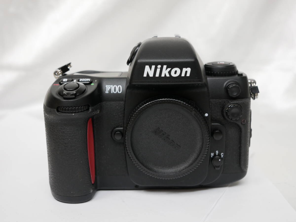 11,000円Nikon F100 箱付き