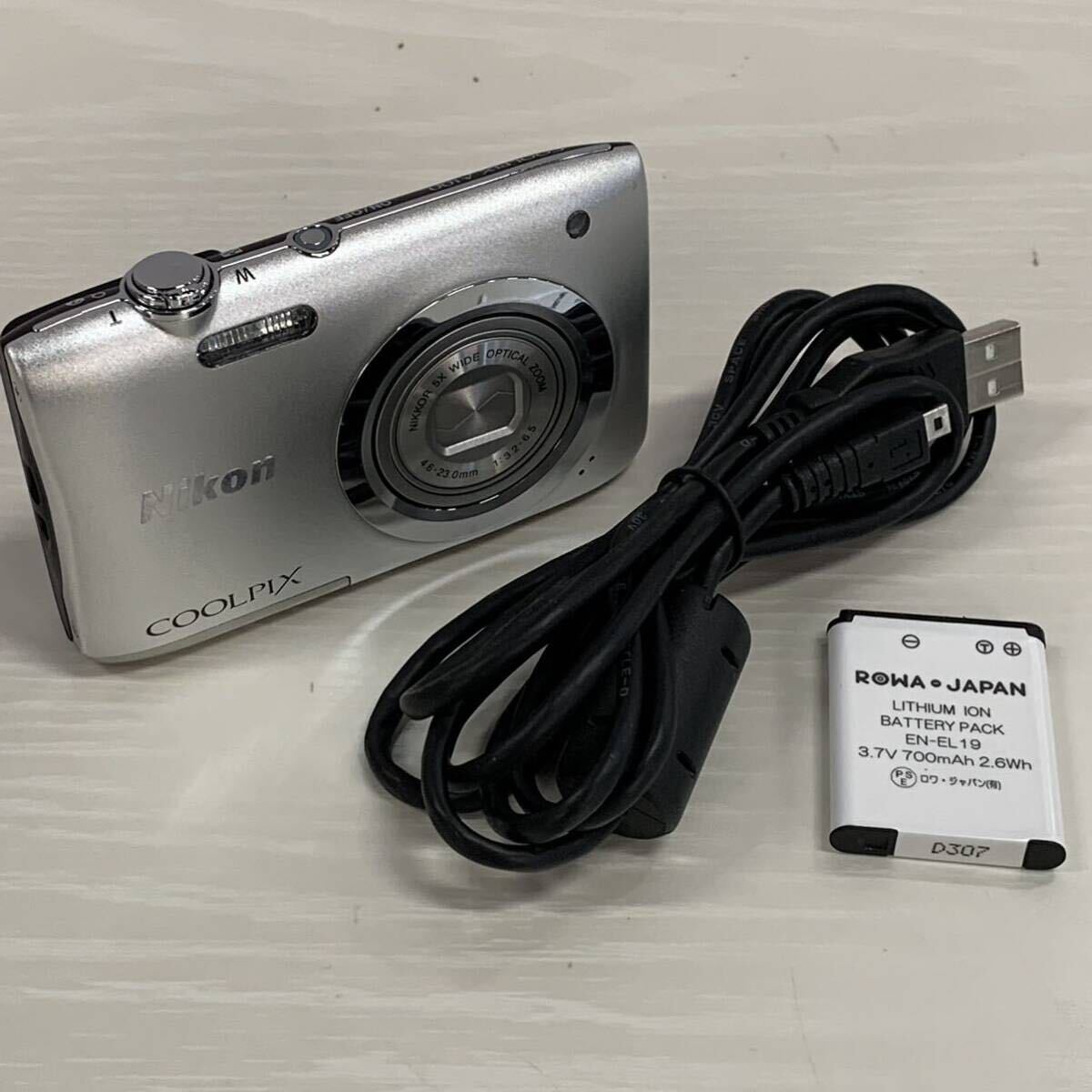 Nikon ニコン デジタルカメラ COOLPIX A100 光学5倍 2005万画素