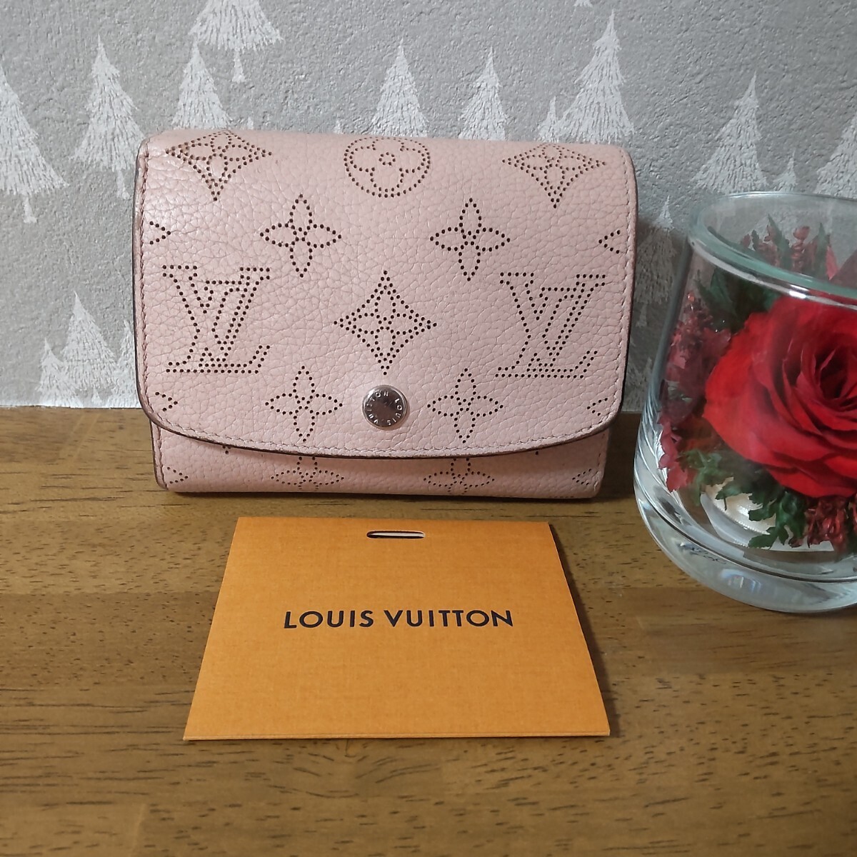 LOUIS VUITTON ルイヴィトン ポルトフォイユ イリス コンパクト マヒナ