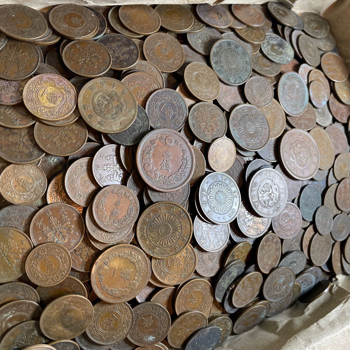古銭 蔵出し 日本貨幣 銀貨 1銭 二銭 約2.3キロ 未選別 大量 A1 
