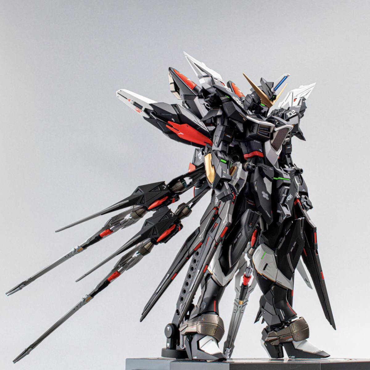 うのにもお得な情報満載！ 1/100ジャスティスガンダム全塗装完成品