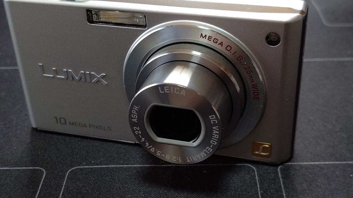 Panasonic LUMIX DMC-FX37 デジタルカメラ 中古品 /【Buyee】 Buyee