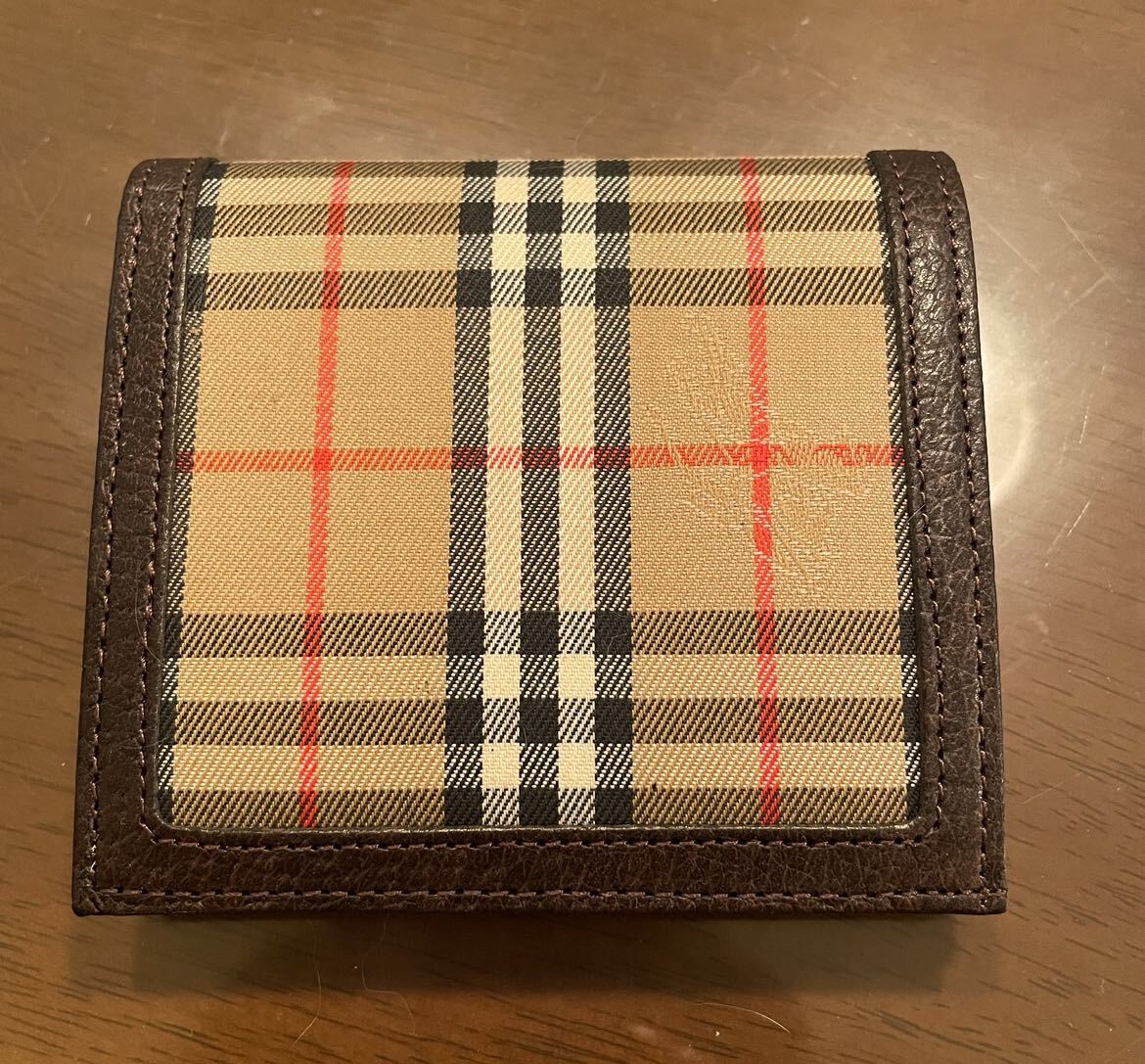 未使用品 バーバリー BURBERRY 二つ折り 財布 貴重 /【Buyee】 bot-online