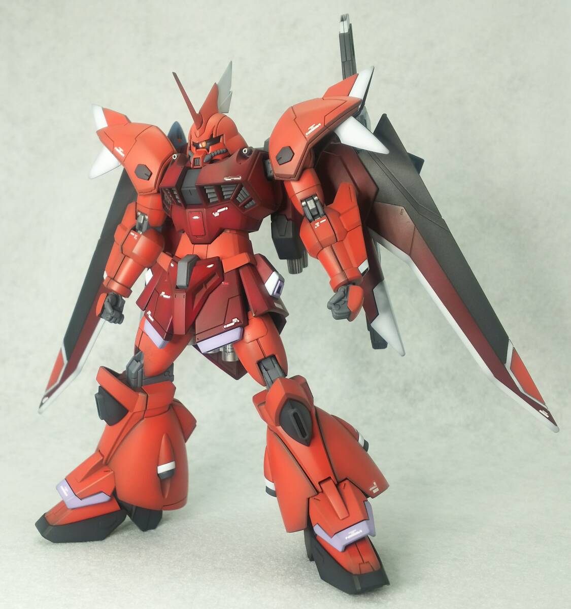 HG 1/144 ゲルググメナース（ルナマリア・ホーク専用機）塗装済み完成