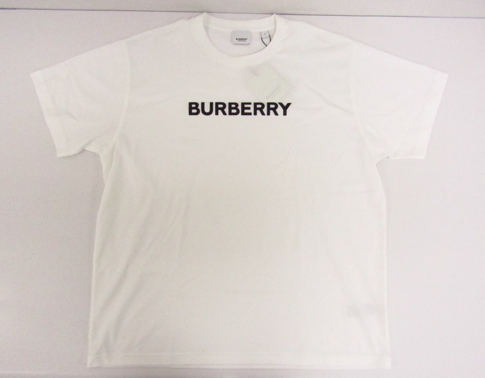 現行品 BURBERRY 半袖Ｔシャツ8053009サイズM 日本製 - トップス