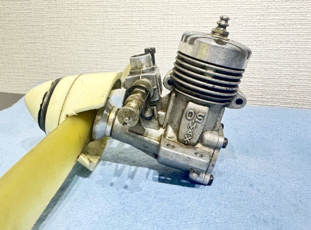 激安大阪O.S.MAX-60F SRラジコンエンジン。 完成品（エンジン）