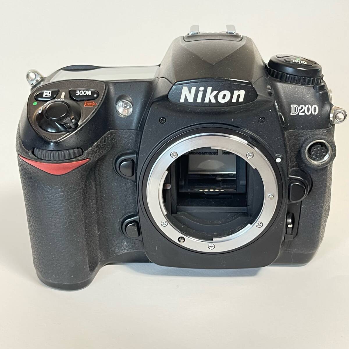 Nikon ニコン D200 一眼レフ デジタル カメラ ボディ バッテリー 動作 