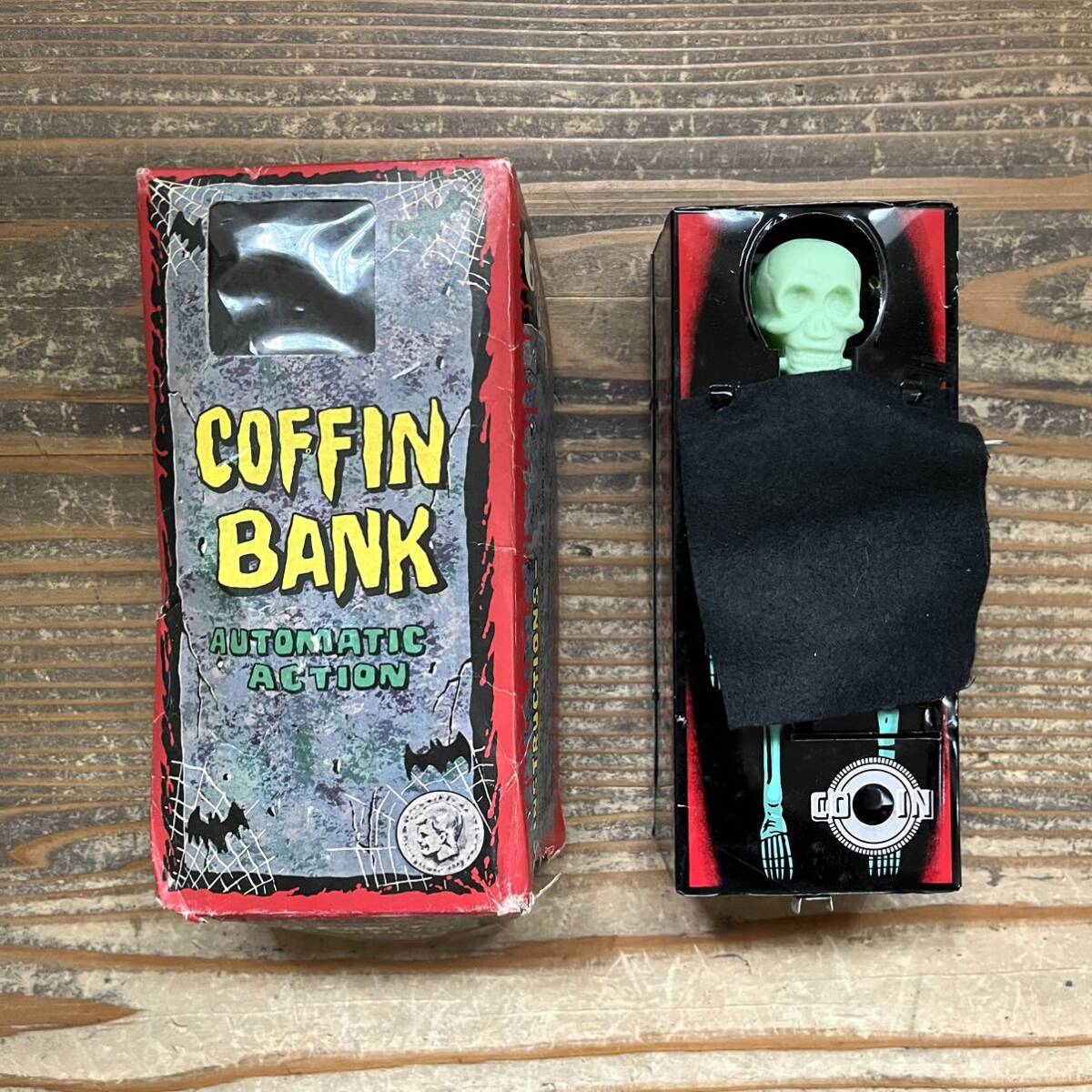 米屋 ブリキ COFFIN BANK 貯金箱 棺桶 外箱付き /【Buyee】 Buyee - Japanese Proxy Service |  Buy from Japan!