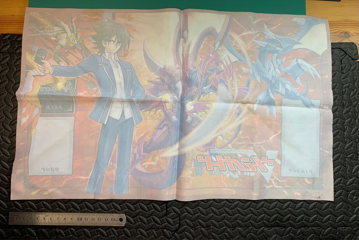 ヴァンガード 初回カートン特典プレイマット「櫂トシキ