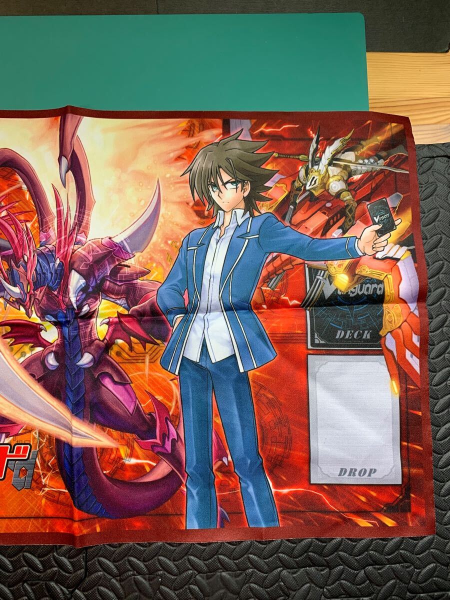 ヴァンガード 初回カートン特典プレイマット「櫂トシキ