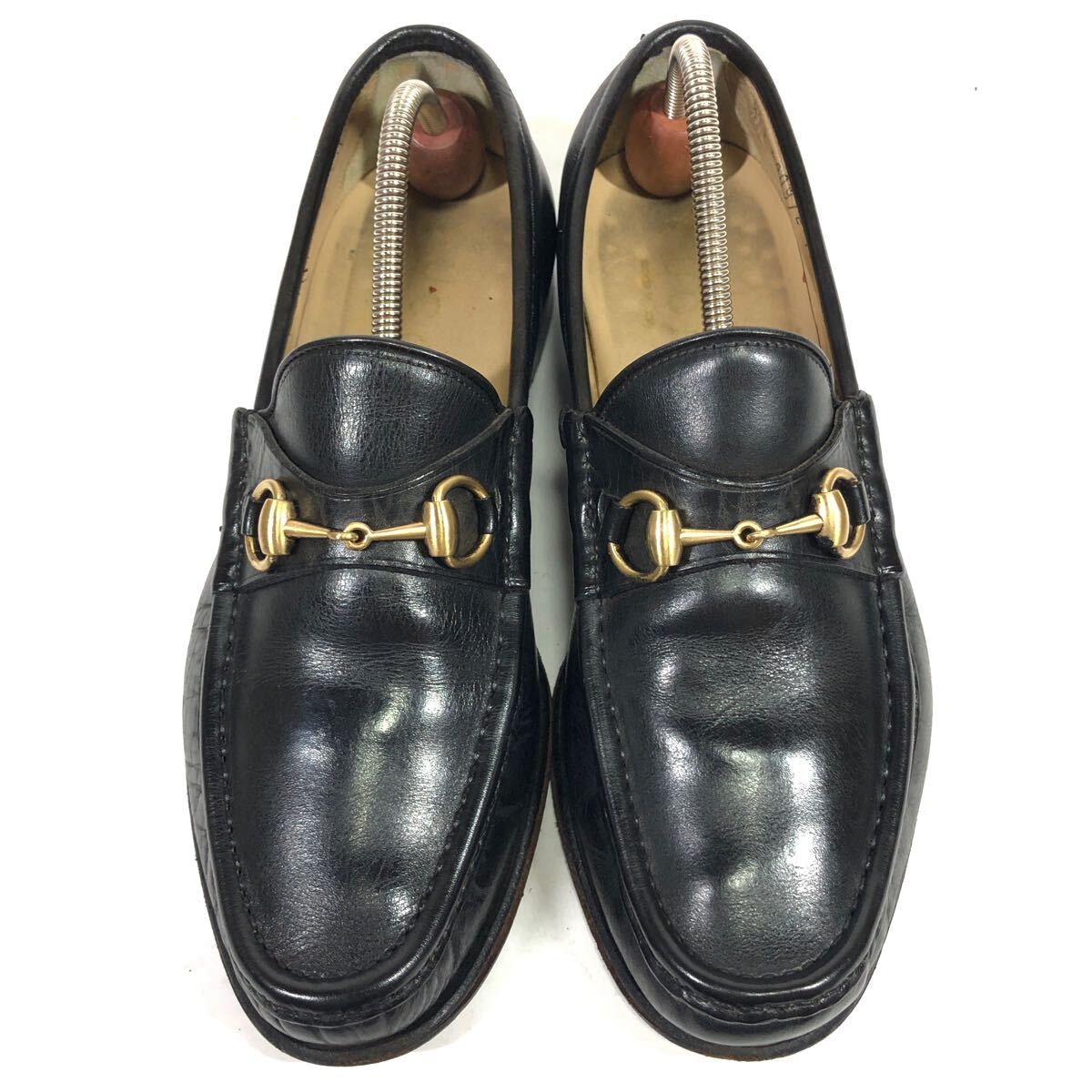 グッチGUCCI ブラックレザー ローファー 金具付き【41E】 GUCCI 黒 レザー ローファー 金具付き 41 1/2 E