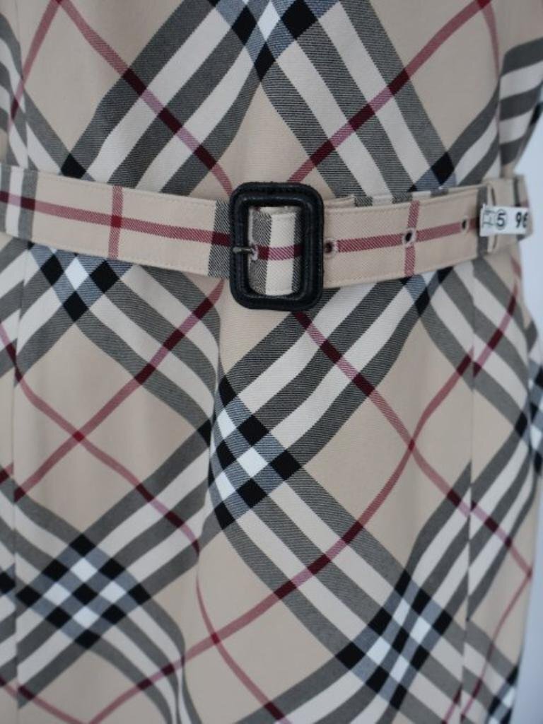 送料込】BURBERRY LONDON バーバリーロンドン ノバチェックノースリーブワンピース 40 Lサイズ ベージュ×ブラック×レッド等  6445493 /【Buyee】