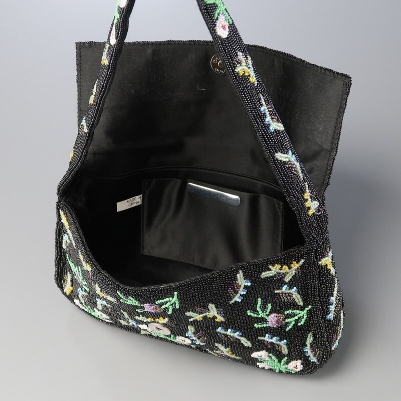 MG8798 VALERIE STEVENS*ビーズバッグ*ショルダーバッグ*ハンドバッグ*肩掛け 手提げ 鞄*フラップ*ブラック系