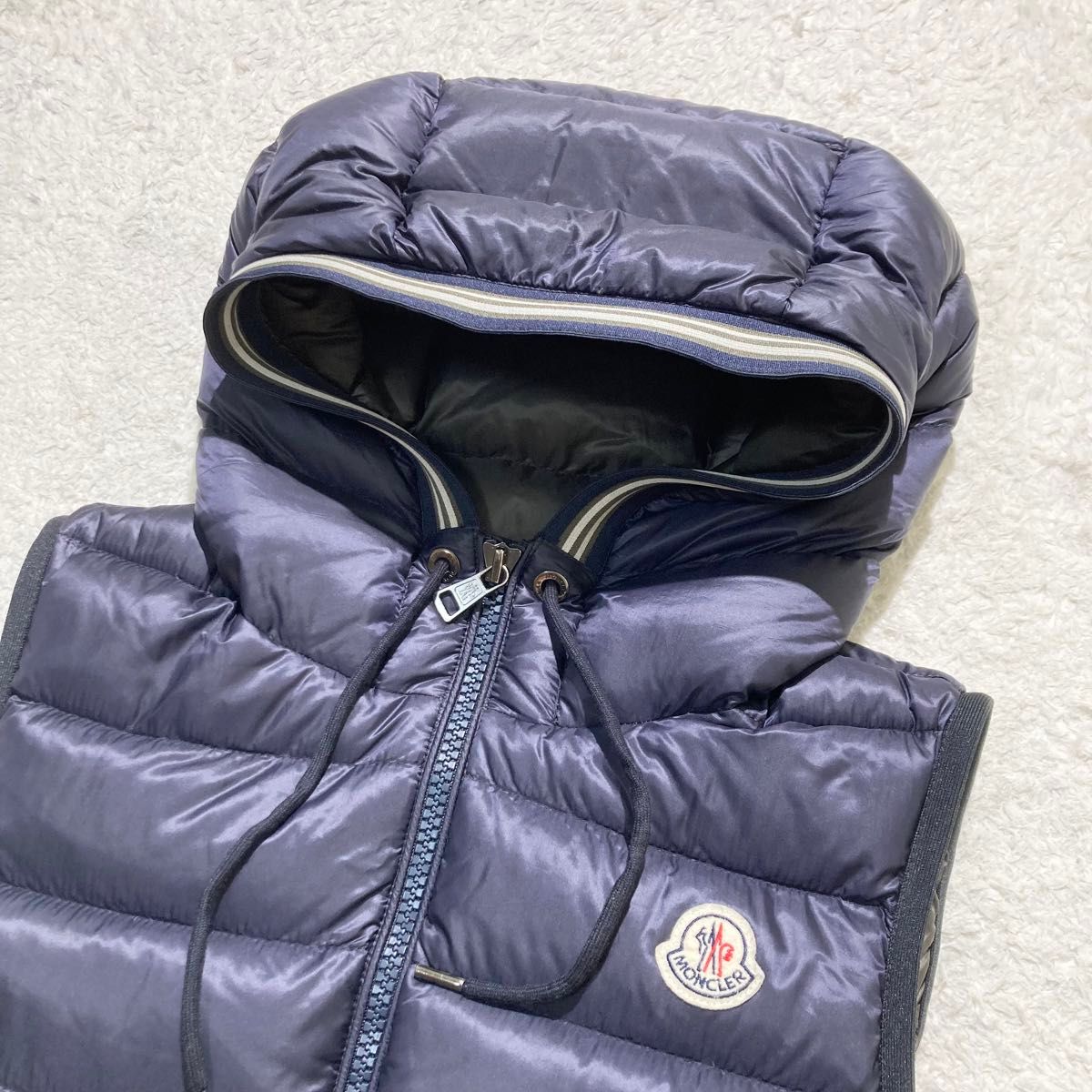 極美品】MONCLER モンクレール ダウンベスト AMIENS 紺 フード | Shop